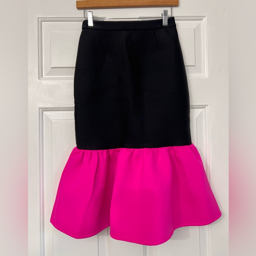ASOS Elegant Black and Hot fuchsia pink trumpet scuba skirt 💕